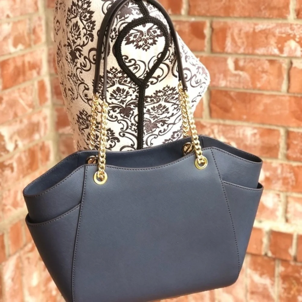Michael Kors jet set chain shoulder bag navy color